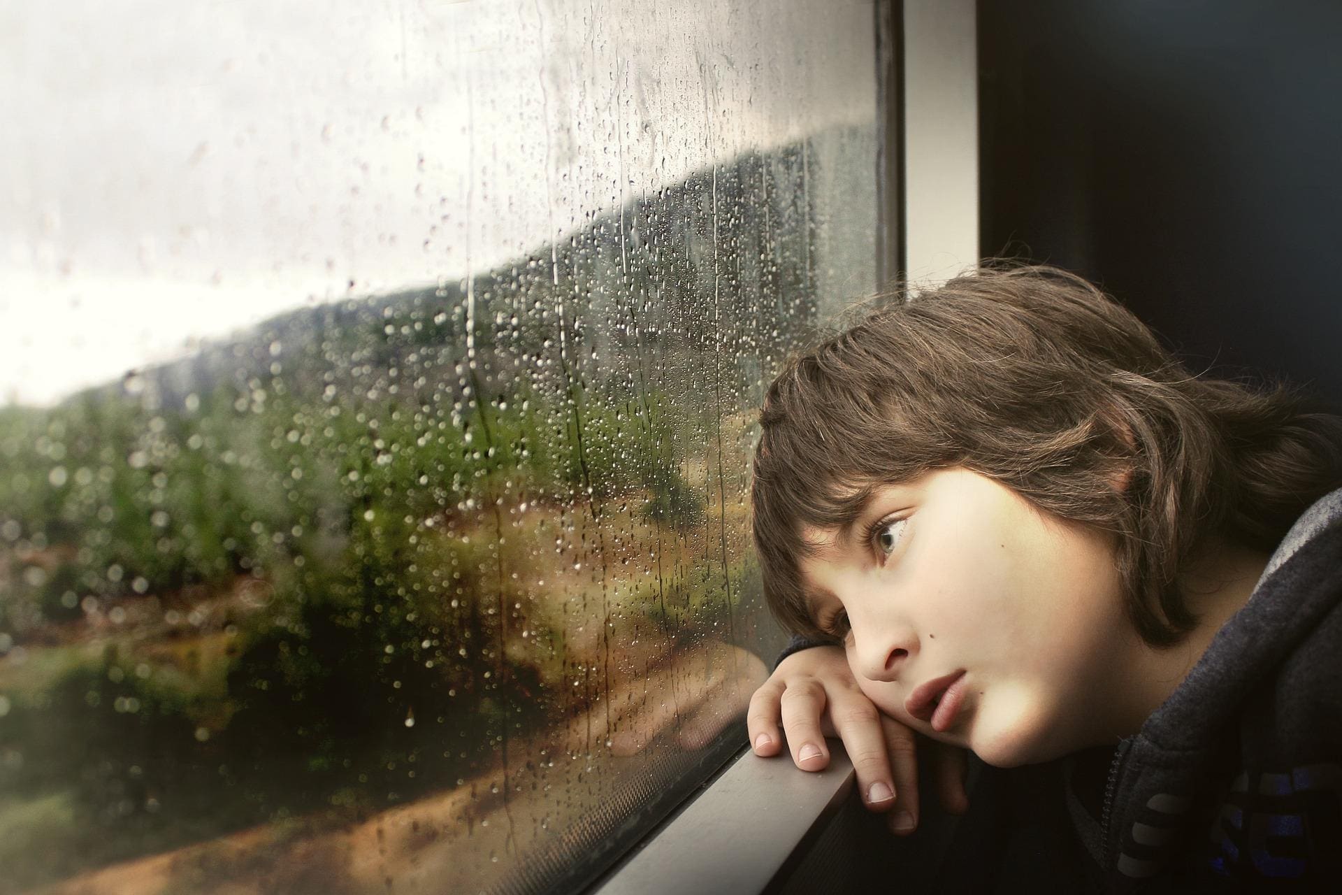 child coping with feelings of sadness