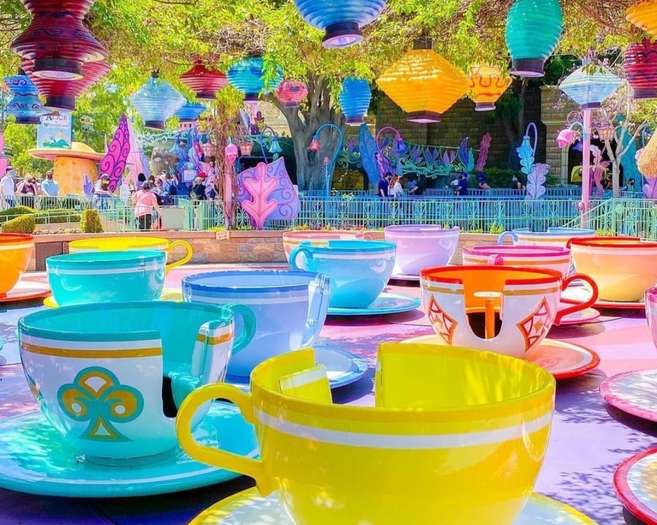 disneyland mad tea party